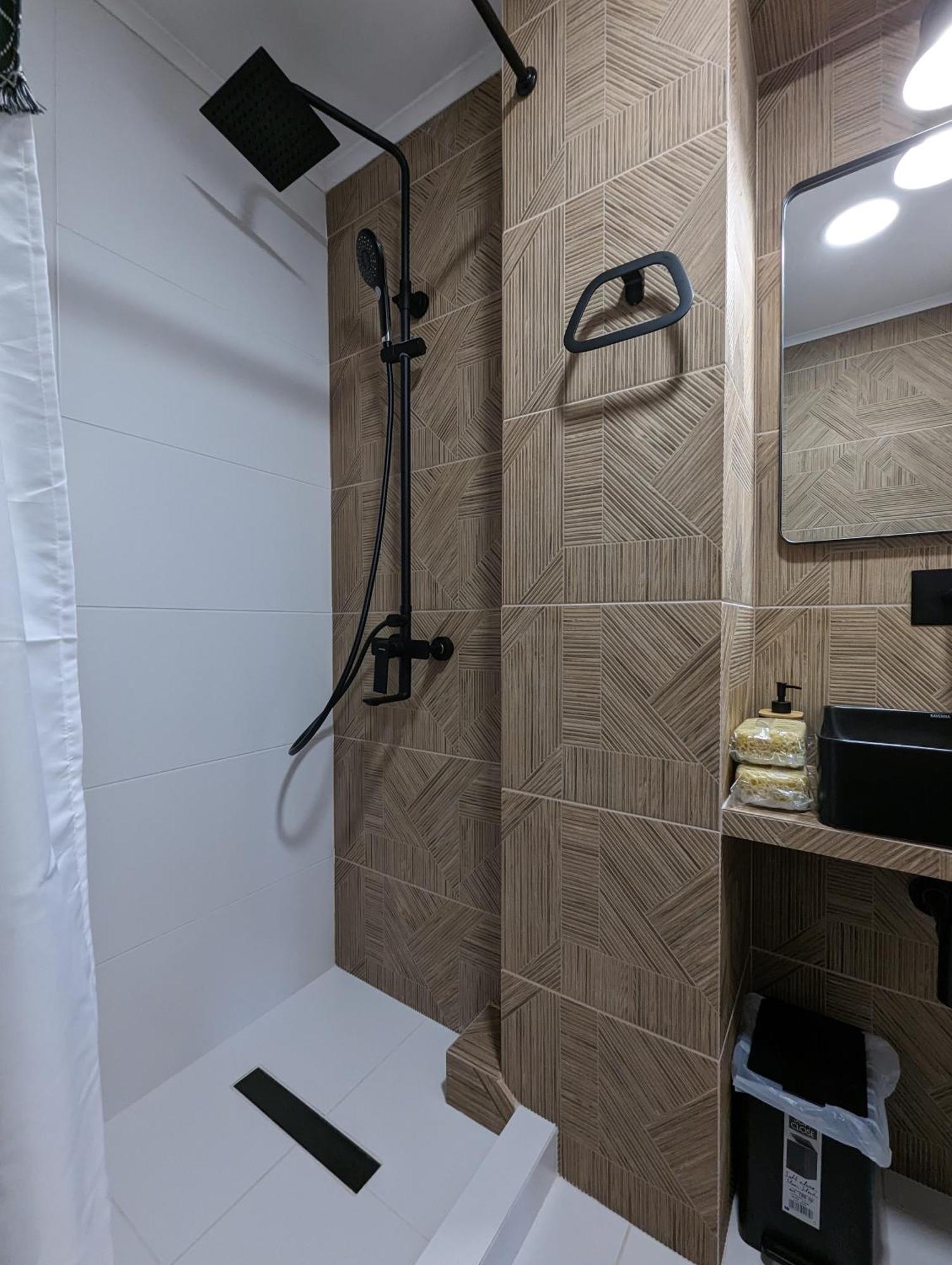 The Valkyries 1 Apartment Leonídion Екстериор снимка